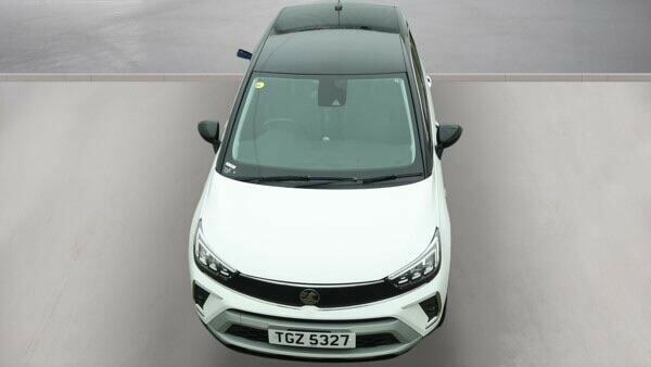 Vauxhall Crossland Hatchback #3