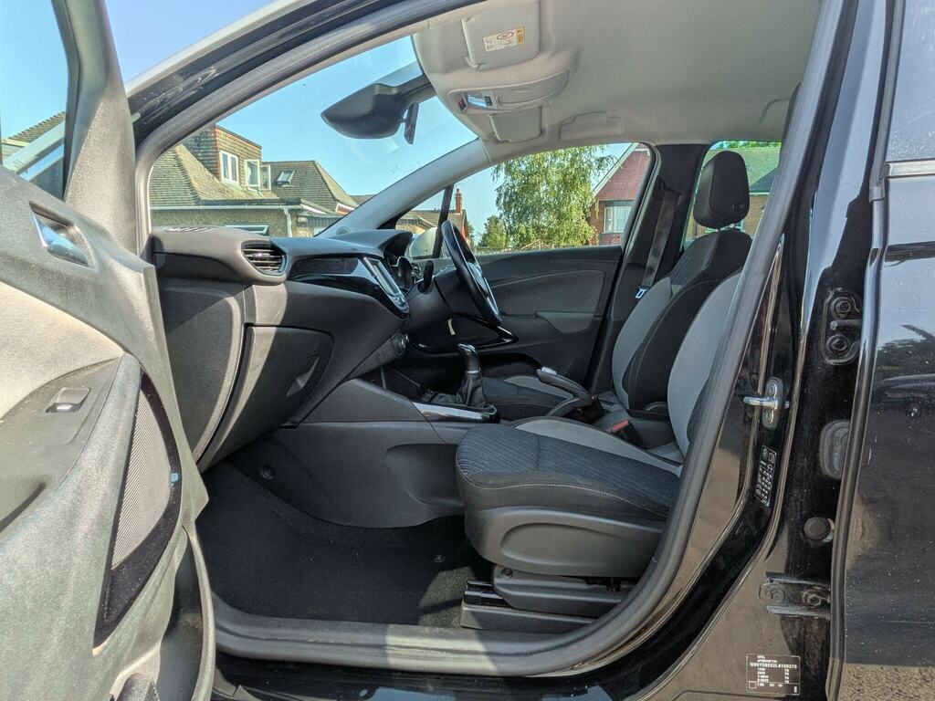 Vauxhall Crossland X Hatchback White #22