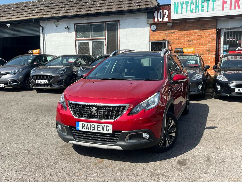 Peugeot 2008 1.2 Puretech Allure Premium Euro 6 Ss Red #3