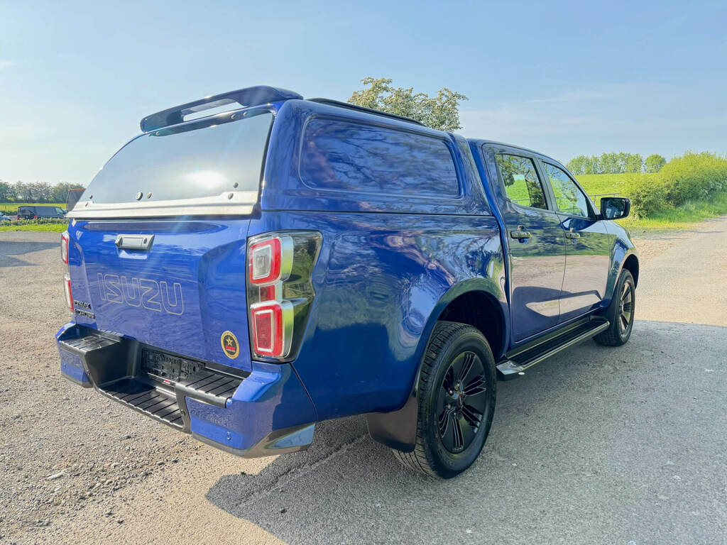 Isuzu D-Max 1.9 V-cross Double Cab 4X4 Blue