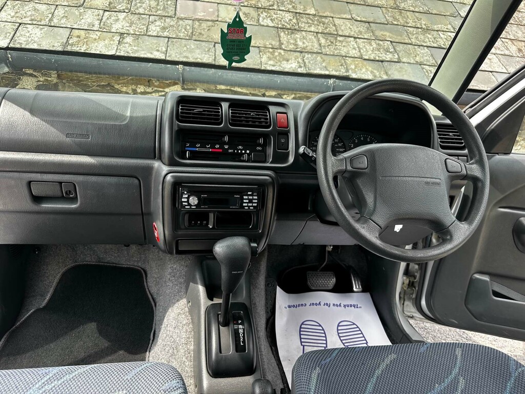 Suzuki Jimny Suv Silver #23