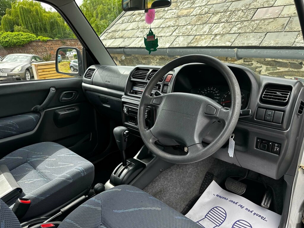 Suzuki Jimny Suv Silver #15