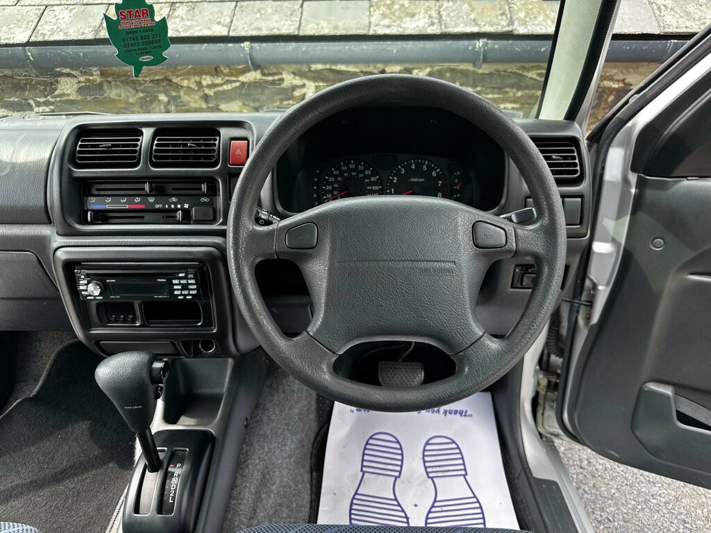 Suzuki Jimny Suv Silver #24