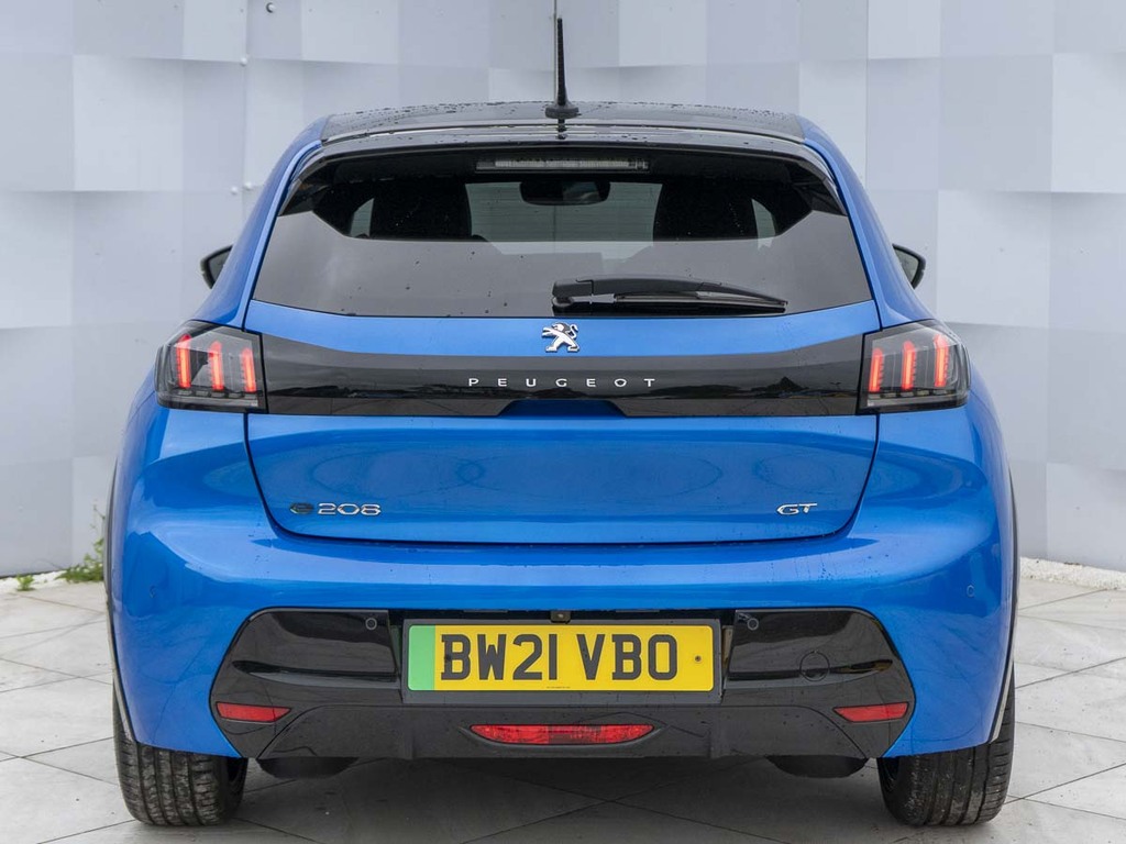 Peugeot e-208 Gt #5
