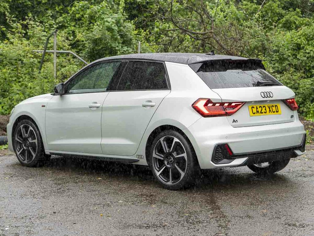 Audi A1 Sportback Tfsi S Line Black Edition   #4