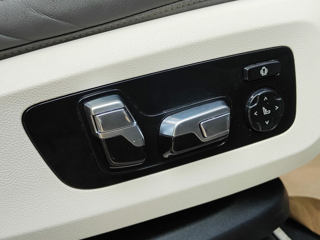 BMW X7 40D Mht M Sport Black #28