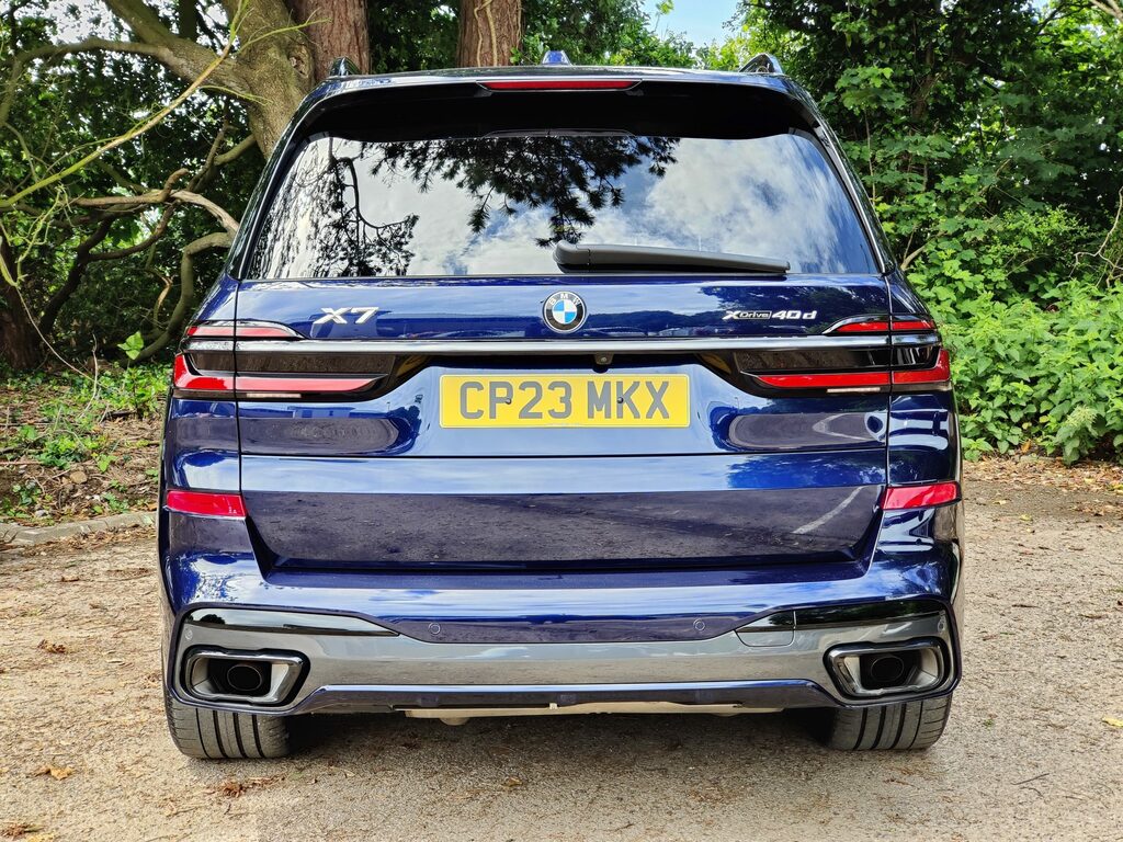 BMW X7 Xdrive40d M Sport Blue #5