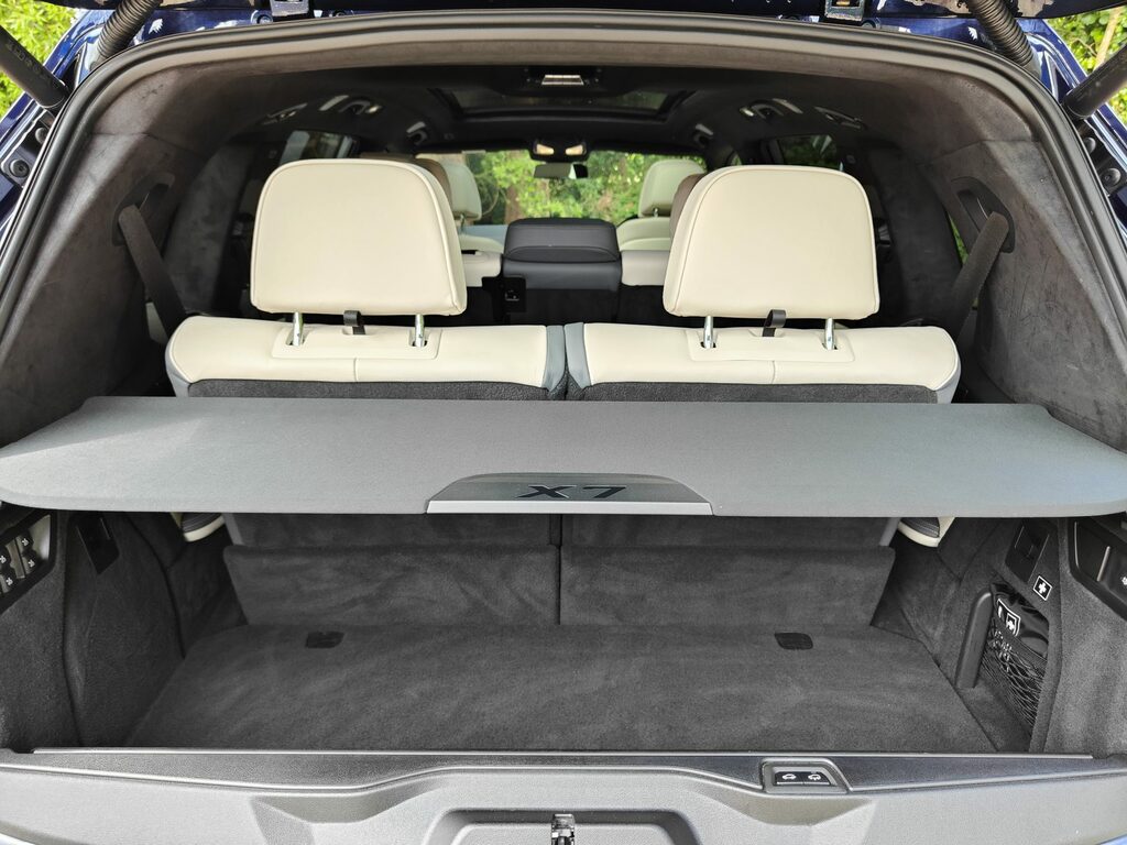 BMW X7 40D Mht M Sport Black #31