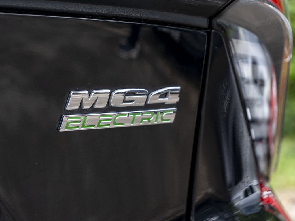 MG MG4 150Kw Trophy Ev Long Range 64Kwh White #13