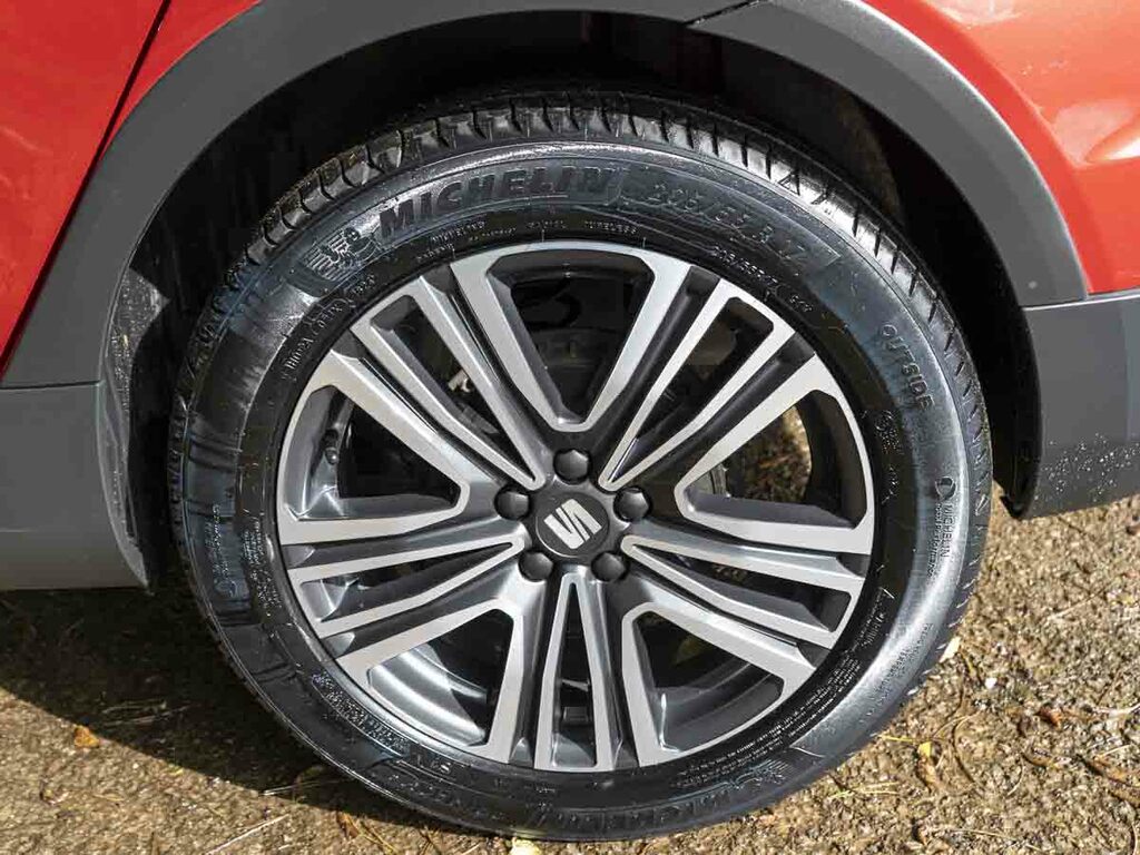 Seat Arona Xperience Lux Black #11