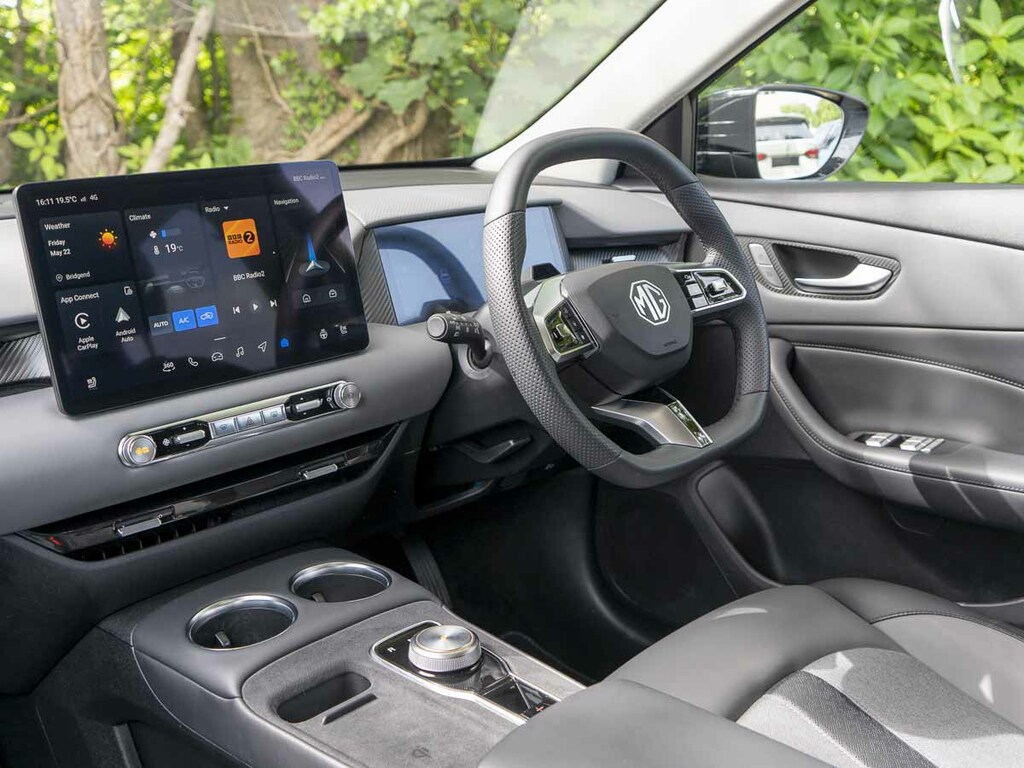 MG MGS5 64Kwh Trophy Long Range Grey #14