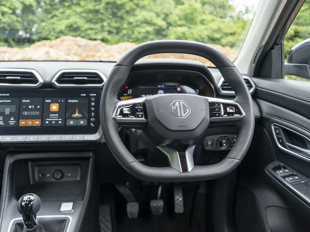 MG ZS Zs 1.5 Hybrid Trophy Hatchback White #15