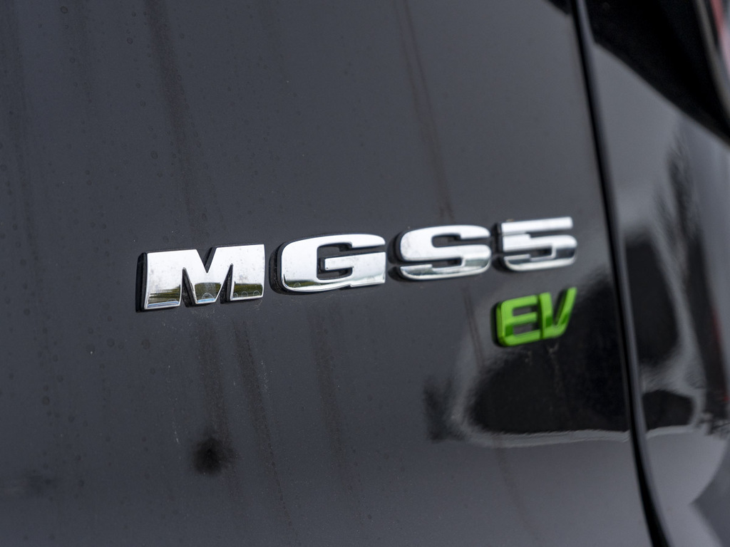 MG MGS5 64Kwh Trophy Long Range Red #13