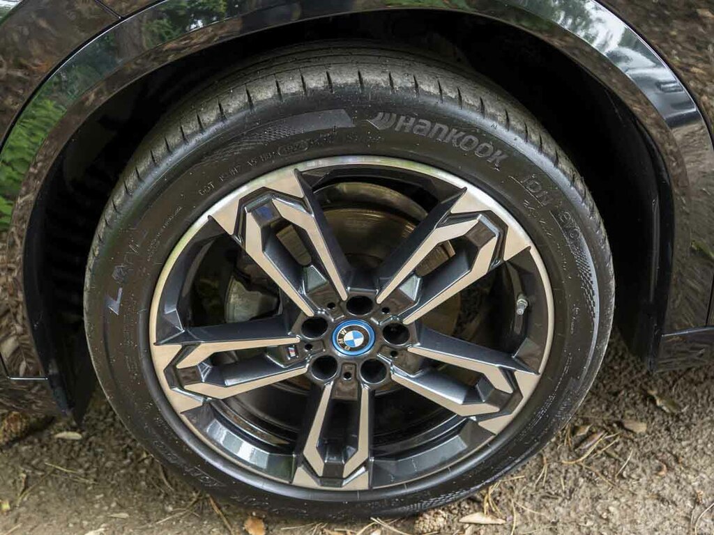 BMW iX2 150Kw Edrive20 M Sport 65Kwh Grey #10