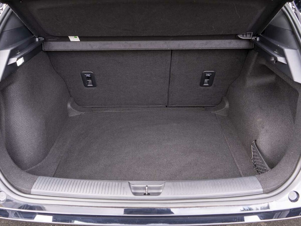 MG MG4 125Kw Se Nav Ev 49Kwh White #23