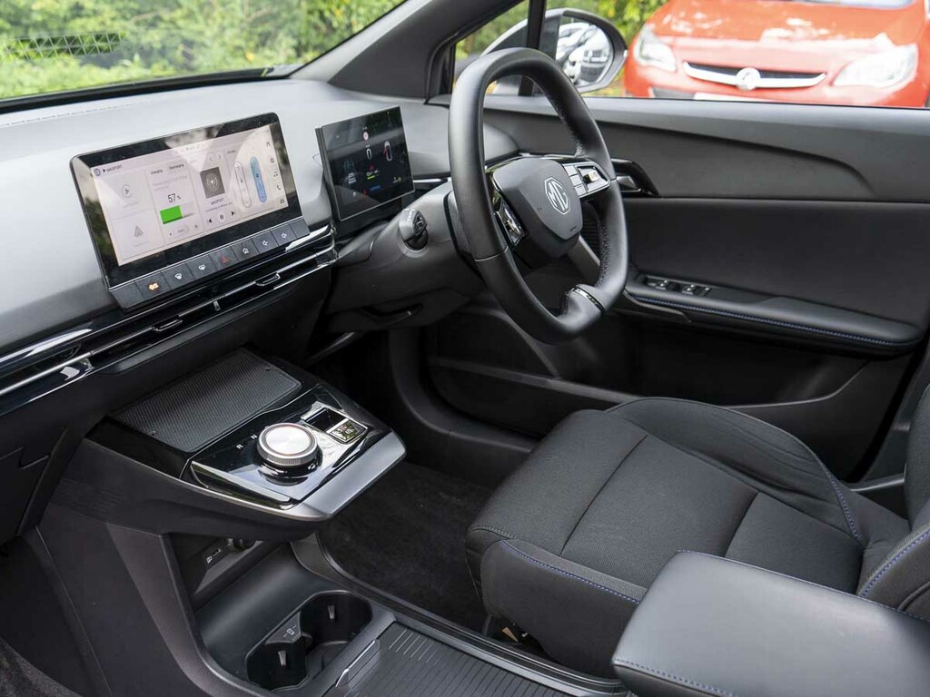 MG MG4 125Kw Se Nav Ev 49Kwh White #16