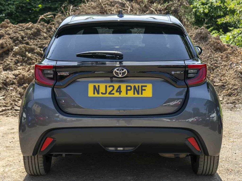 Toyota Yaris Design NJ24PNF #5