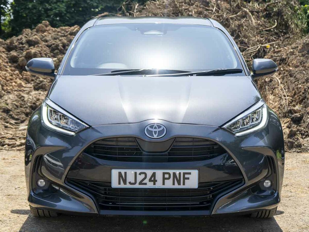Toyota Yaris Design NJ24PNF #2