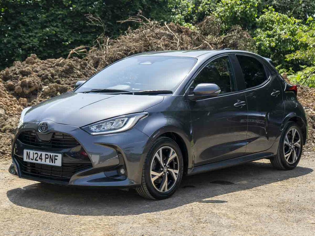 Toyota Yaris Design NJ24PNF #3