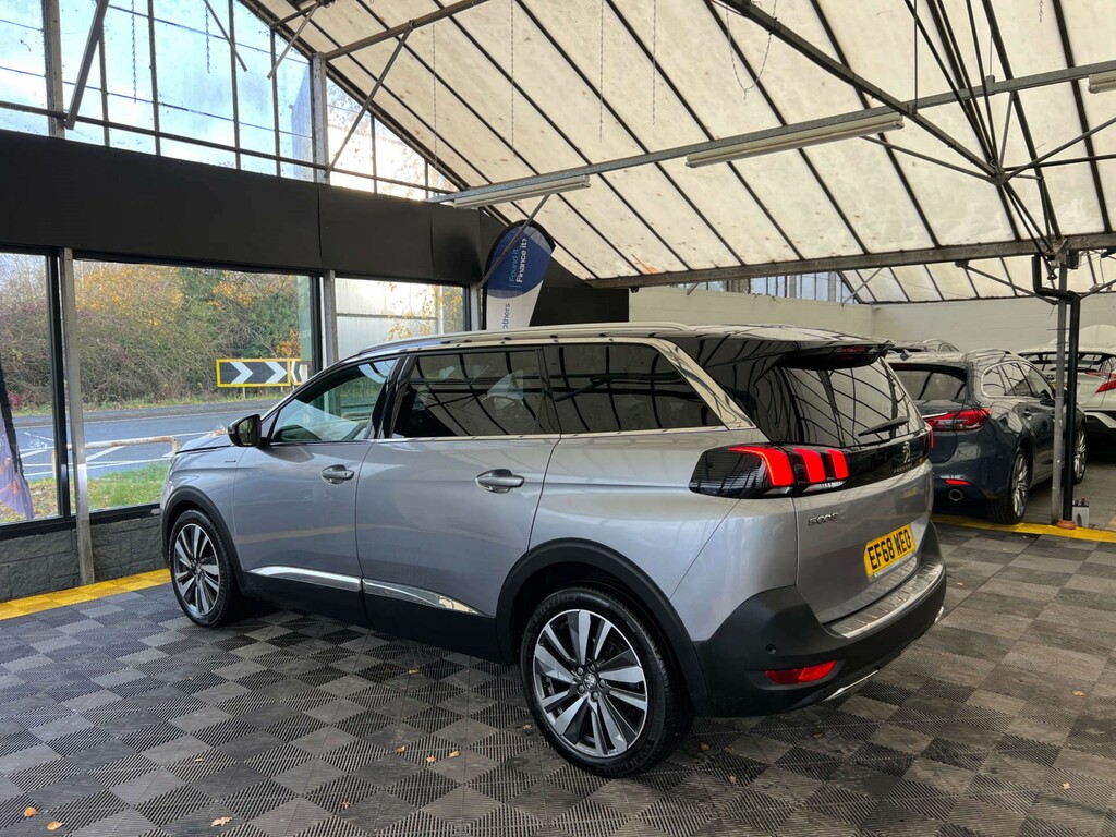Peugeot 5008 5008 Gt Line Premium Puretech Ss Grey #4