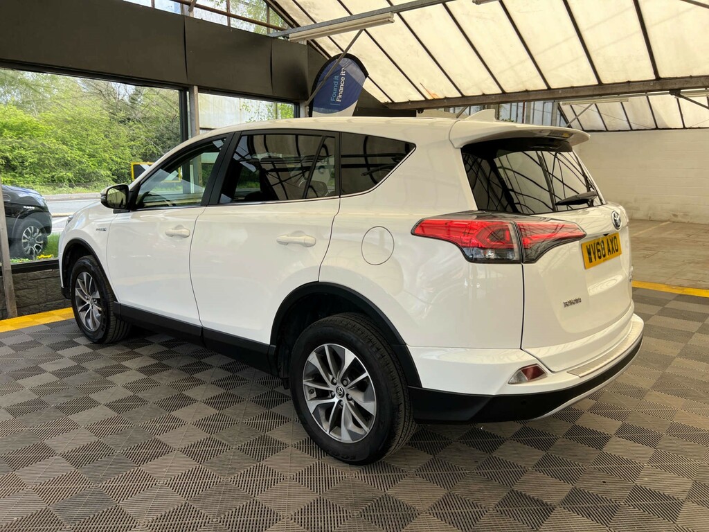 Toyota Rav 4 Suv WV68AXO White #5