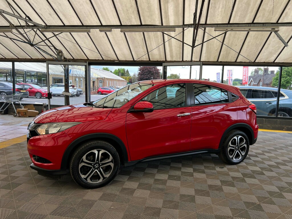 Honda Hr-V Suv DE17WKG Red #4