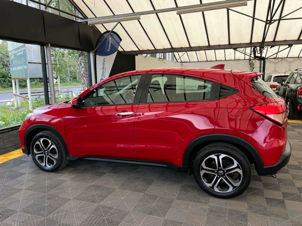 Honda Hr-V Suv DE17WKG Red #5