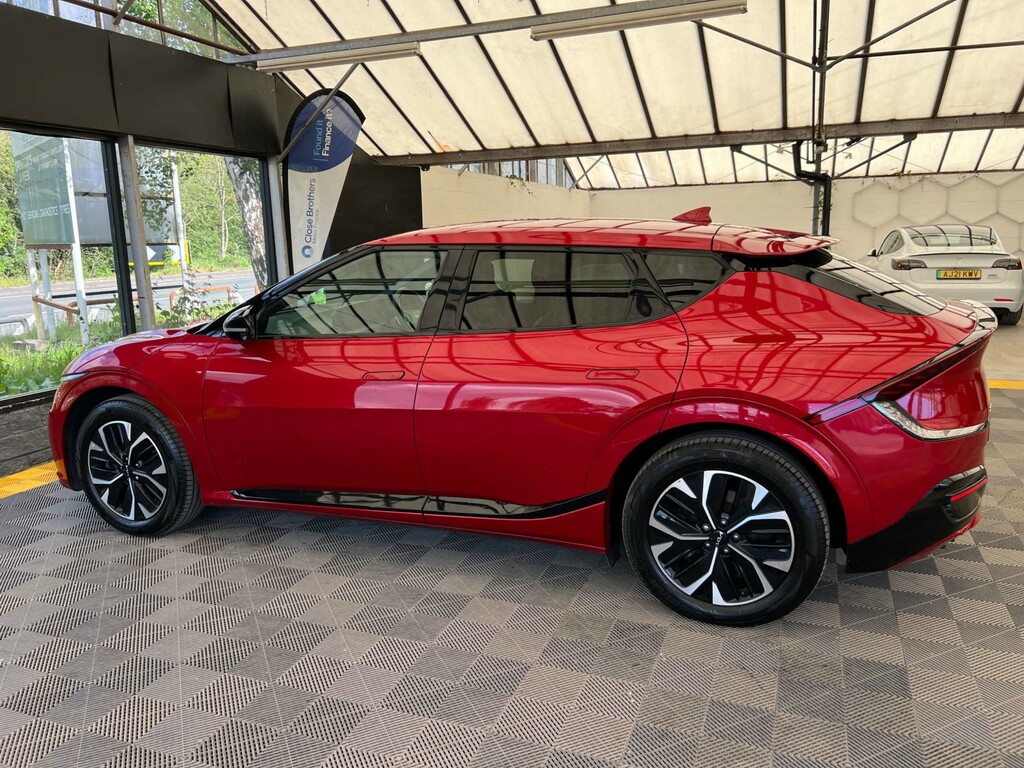 Kia EV6 Suv YP22ZXO Red #4