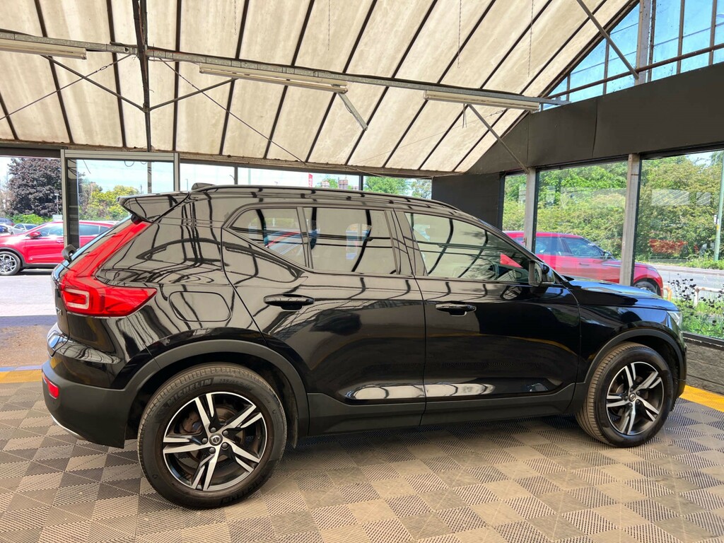 Volvo XC40 Suv BL69HXD Black #6