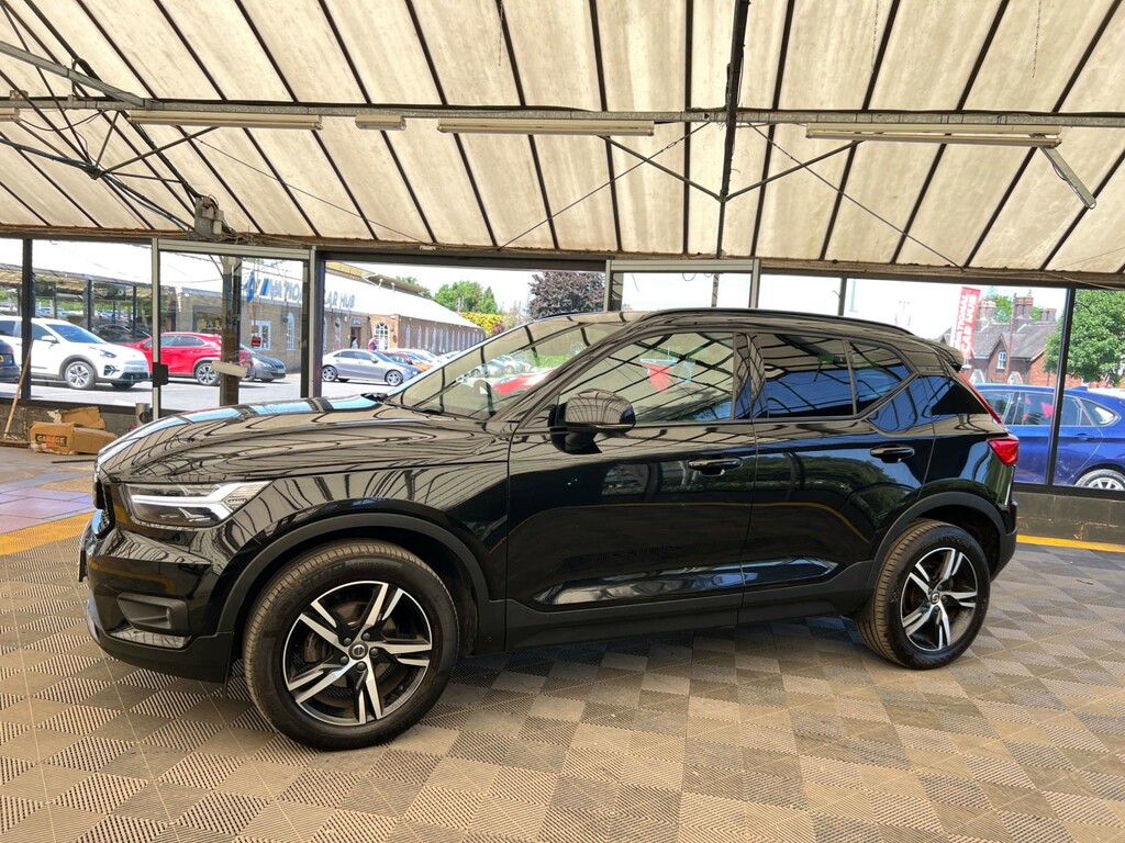 Volvo XC40 Suv BL69HXD Black #3