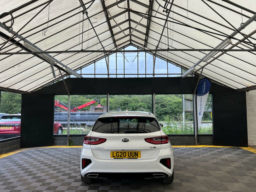 Kia Ceed Hatchback LG20UUN White #5
