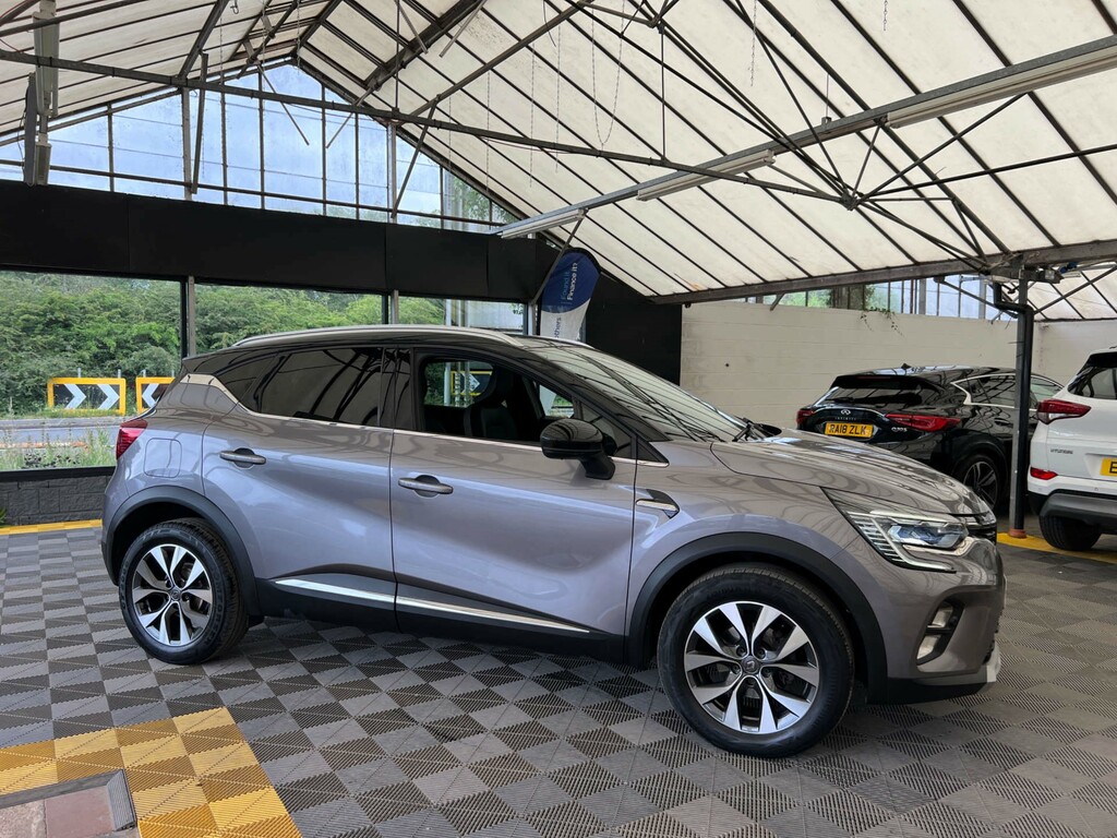 Renault Captur Suv CK20VZR Black #2