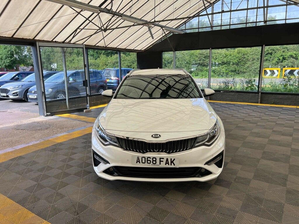 Kia Optima Estate White #2