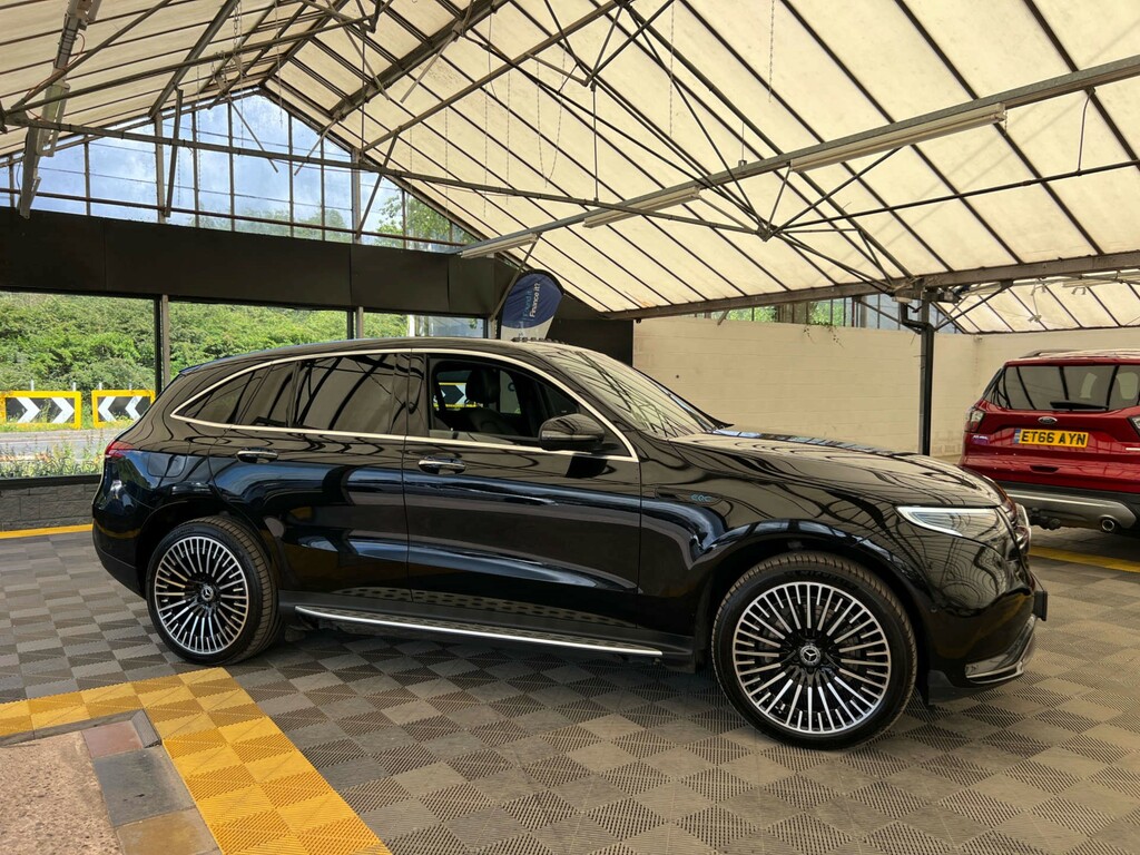 Mercedes-Benz EQC Suv Black #2
