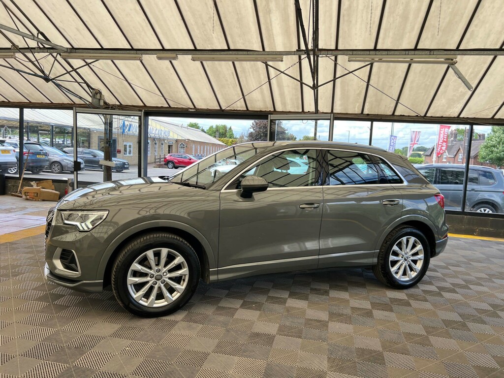 Audi Q3 Suv HC19NCN Grey #4