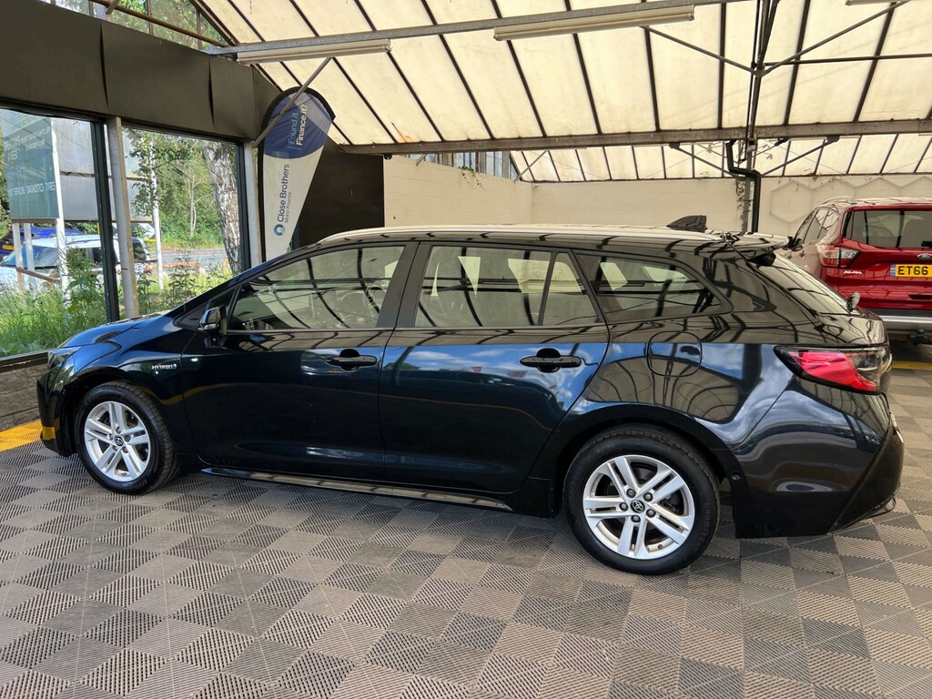 Toyota Corolla Estate YR70PHU Black #4