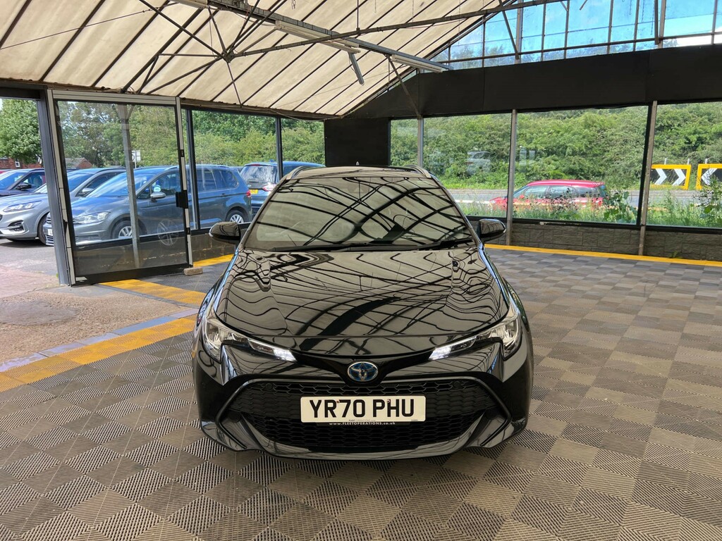 Toyota Corolla Estate YR70PHU Black #2