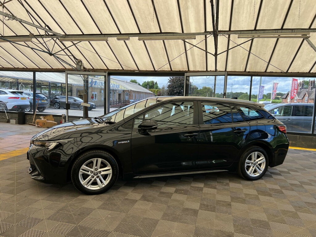 Toyota Corolla Estate YR70PHU Black #3