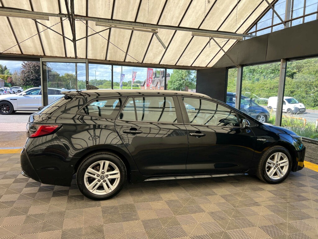 Toyota Corolla Estate YR70PHU Black #6
