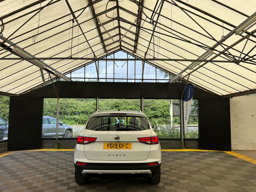 Seat Ateca Suv White #5