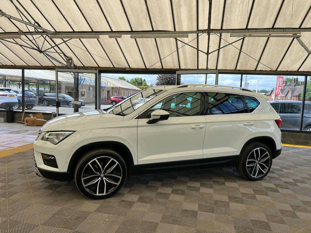 Seat Ateca Suv White #3