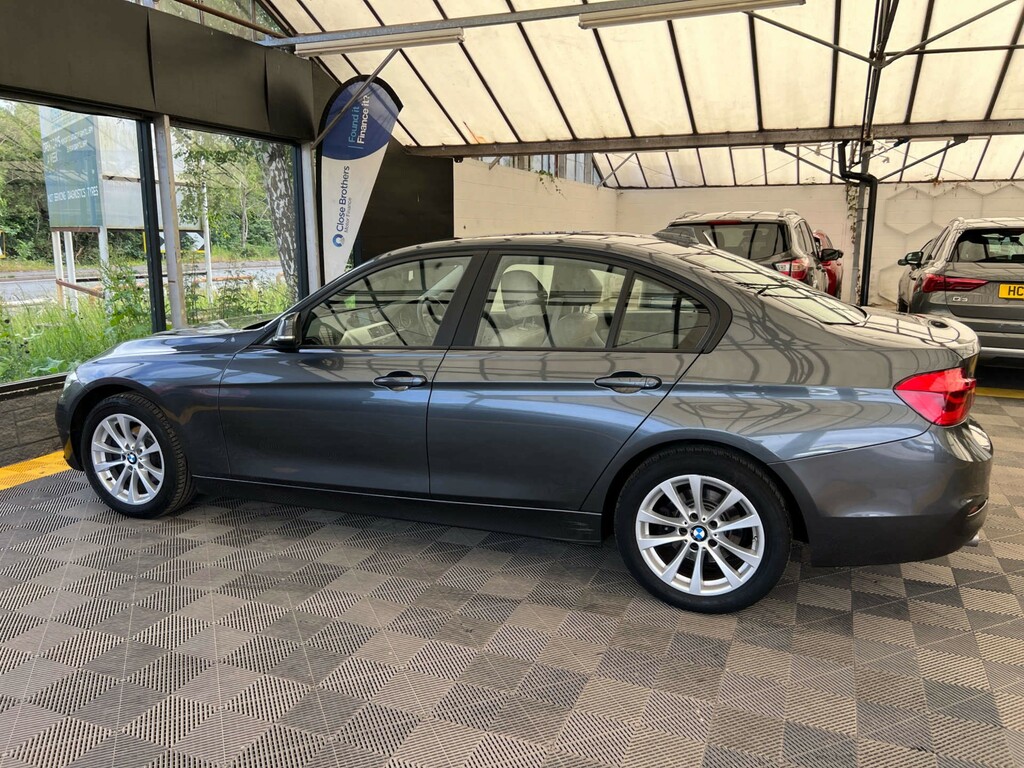 BMW 3 Series Saloon PN68GYC Grey #4