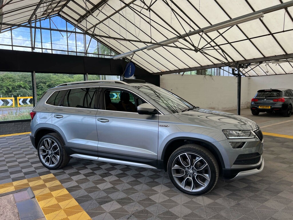 Skoda Karoq Suv Grey #2