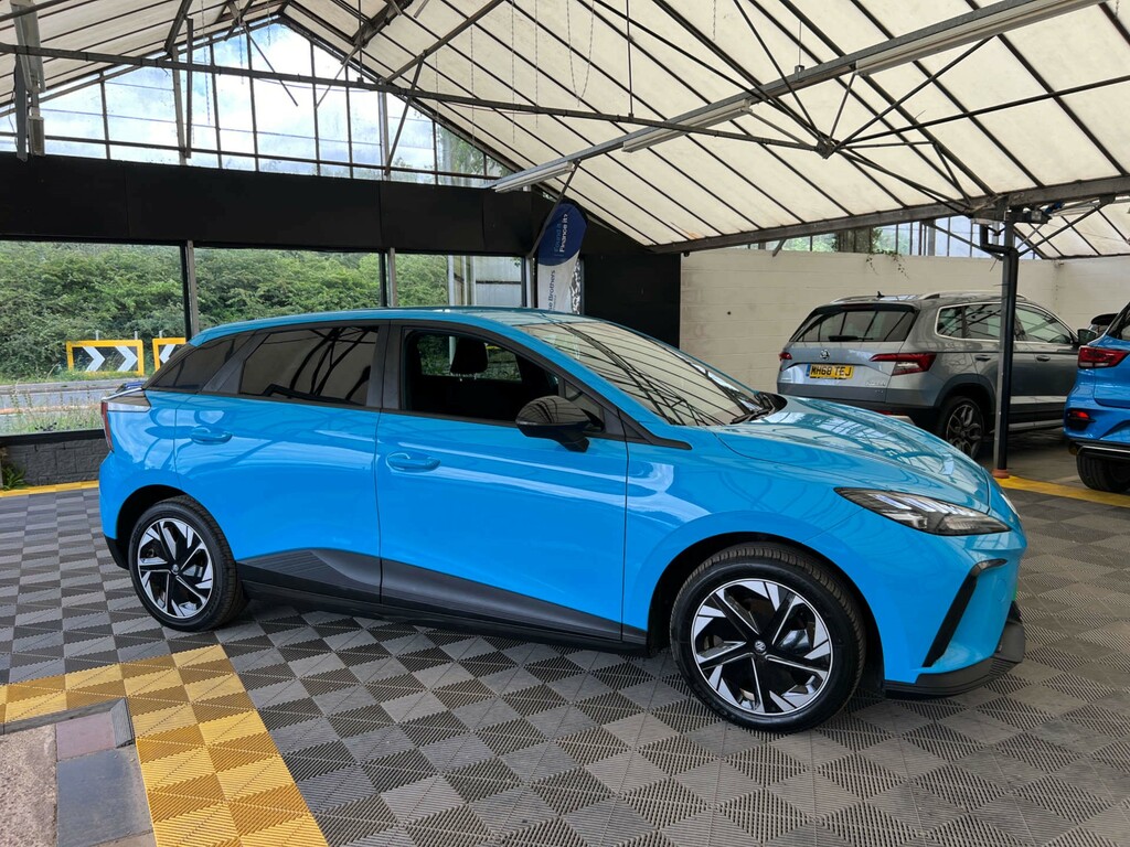 MG MG4 Hatchback Blue