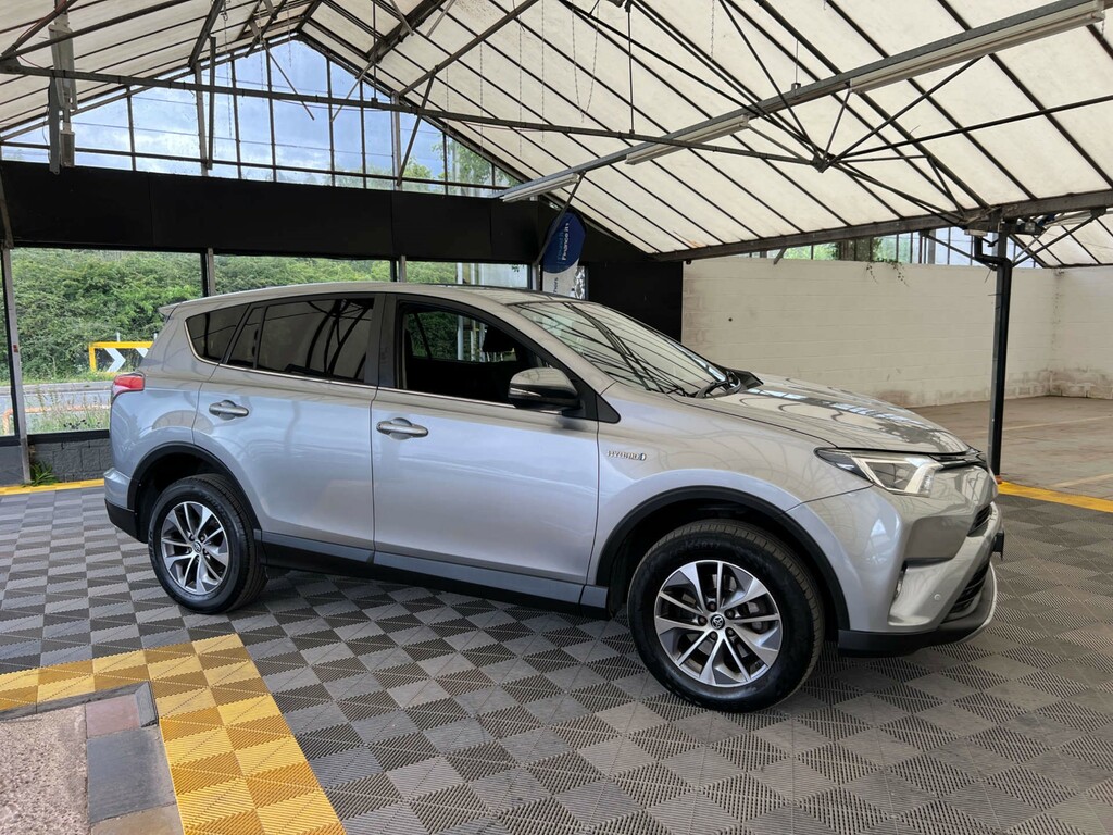 Toyota Rav 4 Suv Silver #2