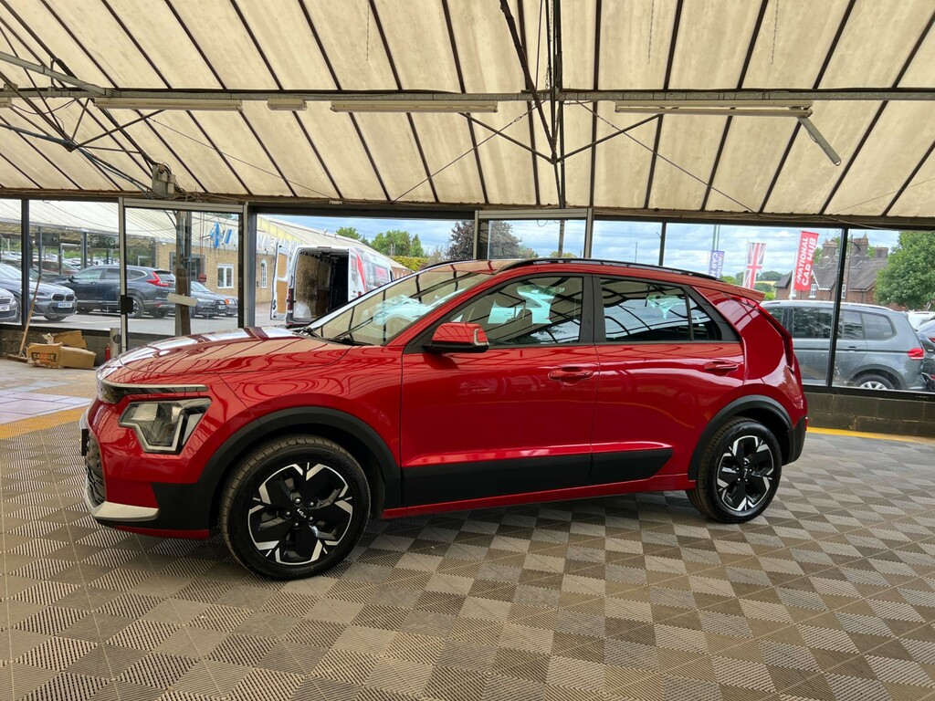 Kia Niro Suv Red #3
