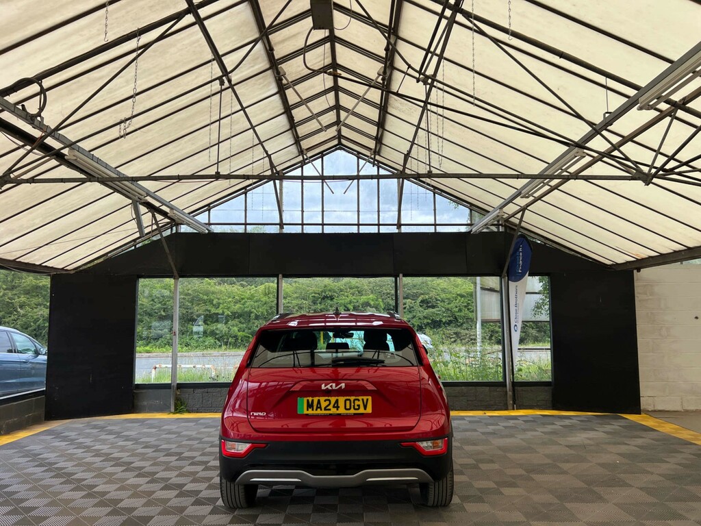 Kia Niro Suv Red #5