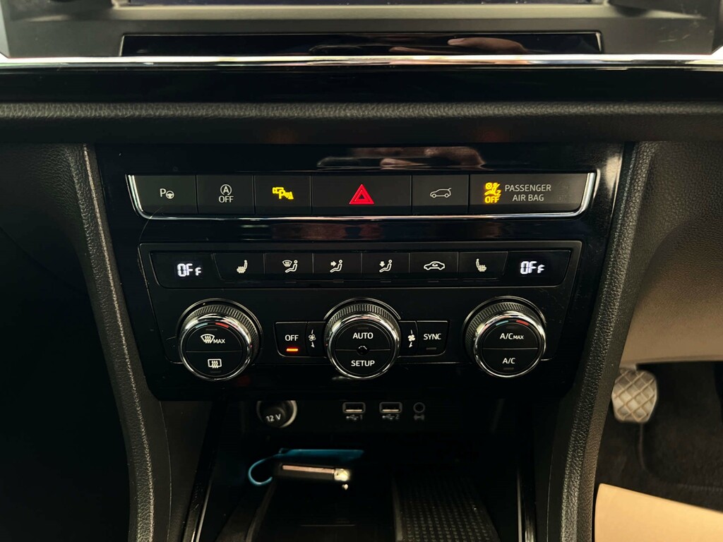 Seat Ateca Suv 1.0 Tsi Ecomotive Se Euro 6 Ss 201919 White #16