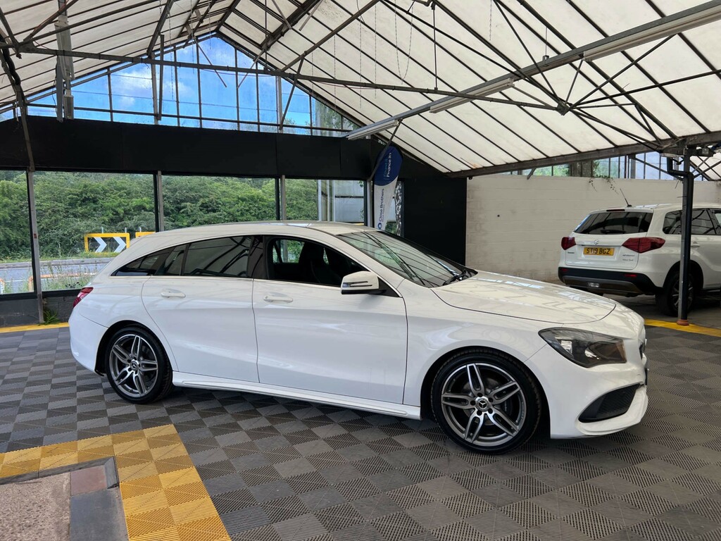 Mercedes-Benz CLA Class Cla 180 Amg Line Edition White