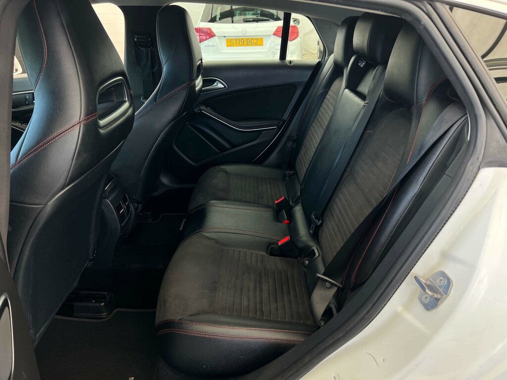 Mercedes-Benz CLA Class Cla 180 Amg Line Edition White #19
